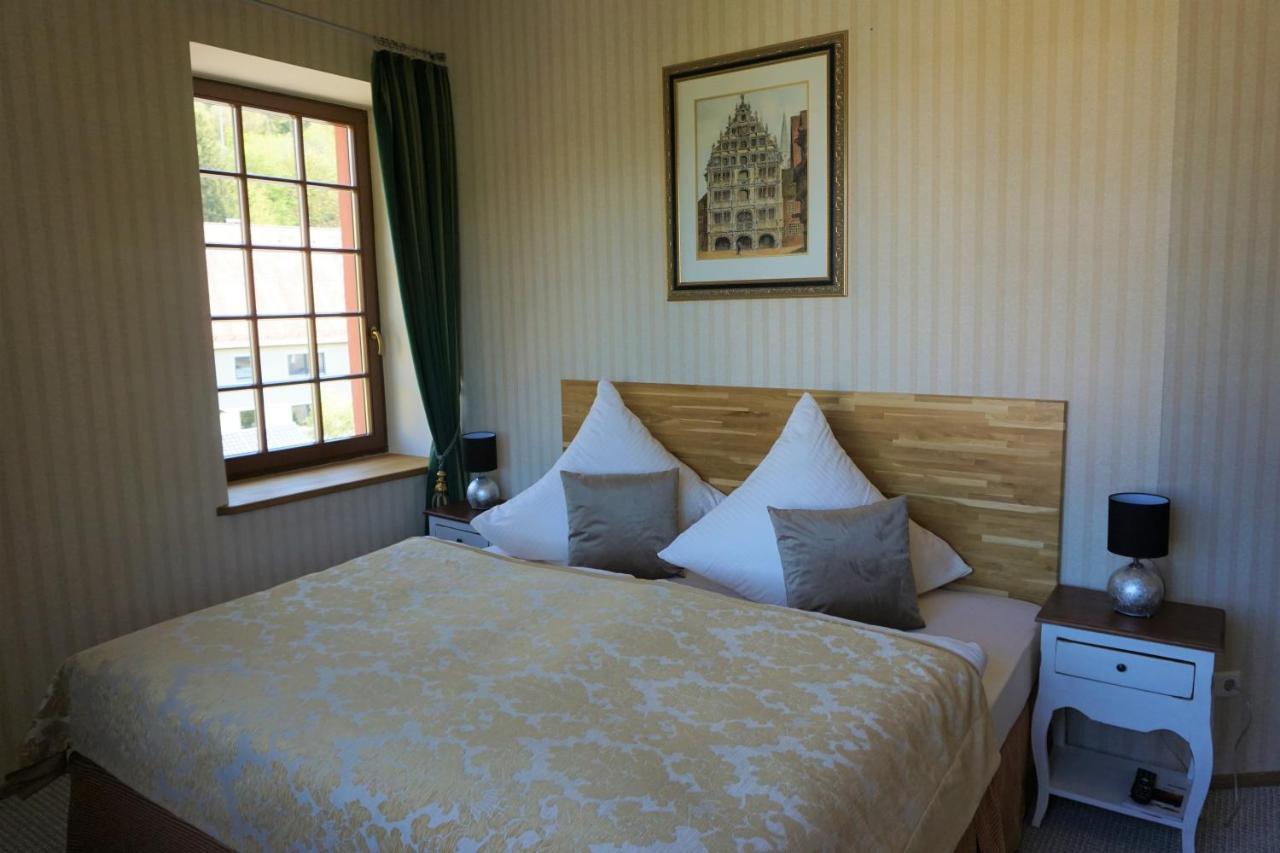 Hotel Schlossresidenz Heitzenhofen Duggendorf Eksteriør billede