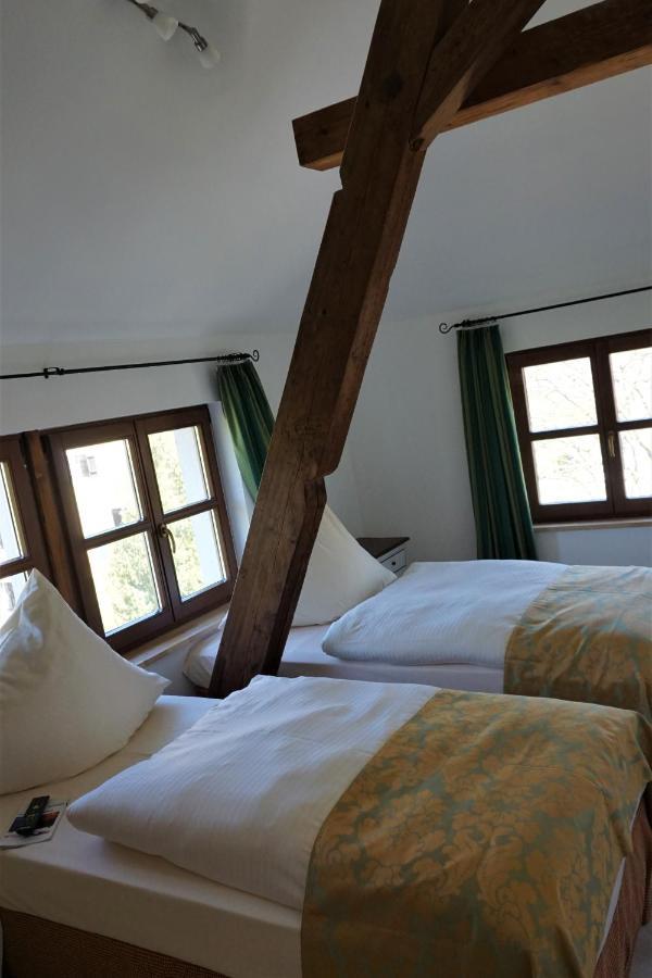 Hotel Schlossresidenz Heitzenhofen Duggendorf Eksteriør billede
