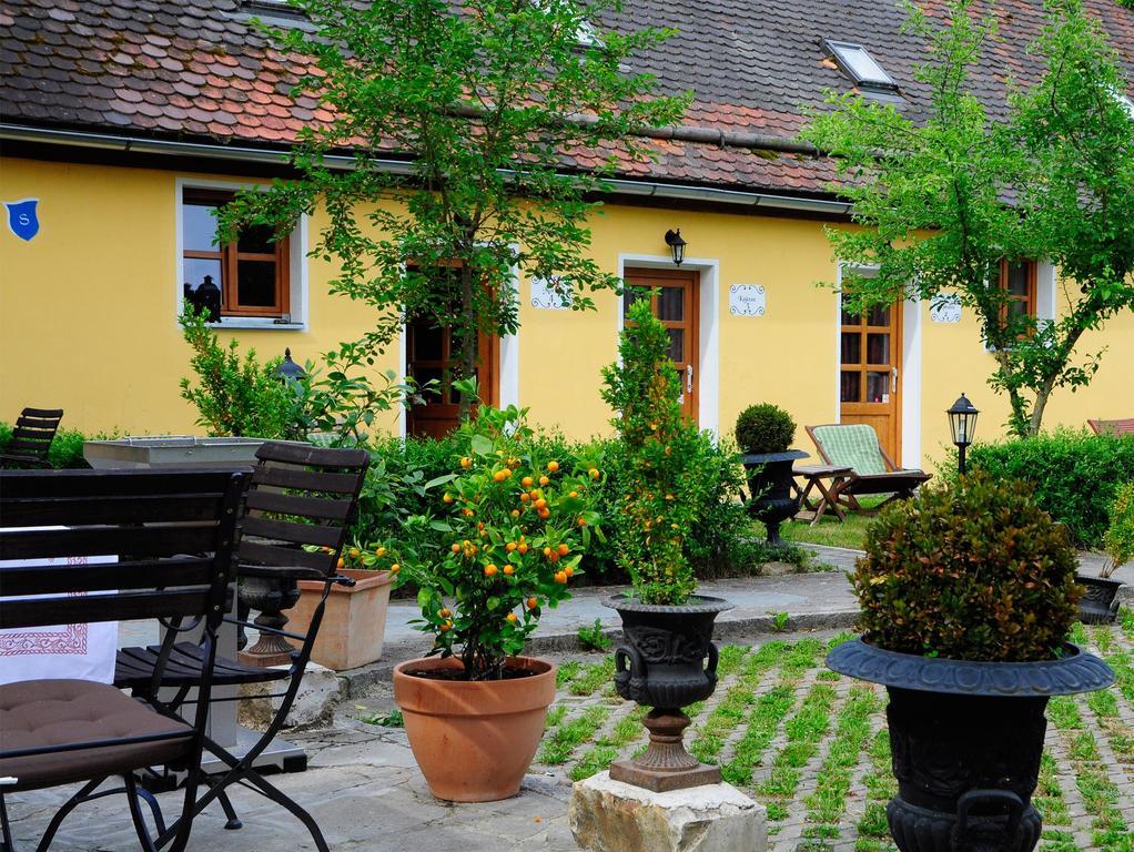 Hotel Schlossresidenz Heitzenhofen Duggendorf Eksteriør billede