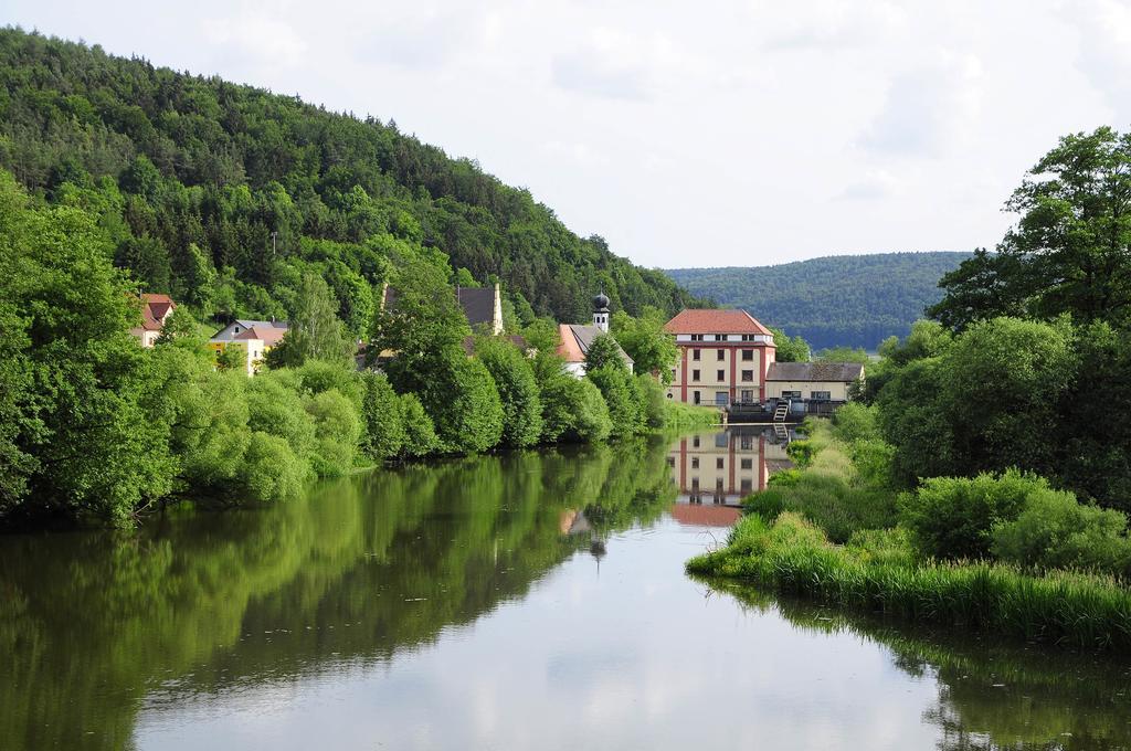 Hotel Schlossresidenz Heitzenhofen Duggendorf Eksteriør billede