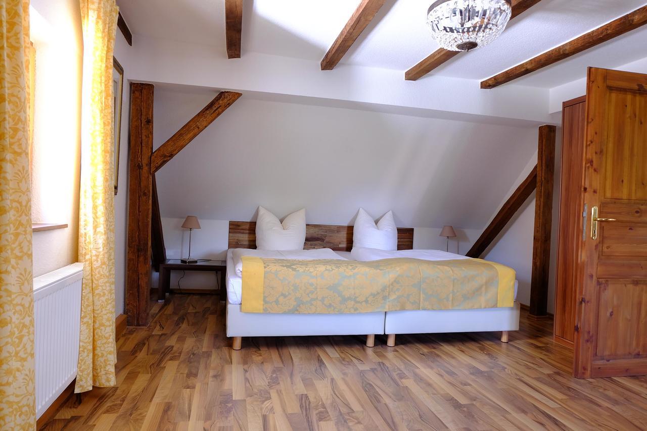 Hotel Schlossresidenz Heitzenhofen Duggendorf Eksteriør billede