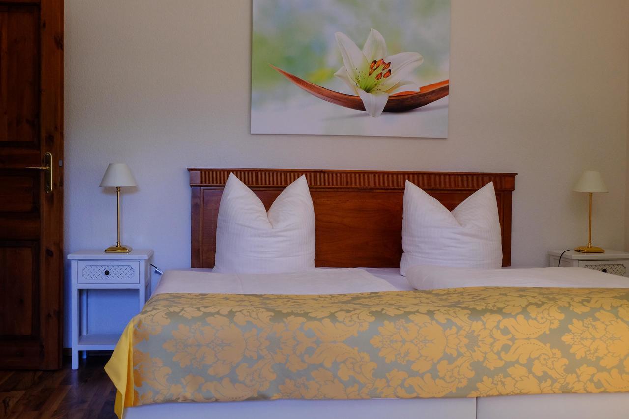 Hotel Schlossresidenz Heitzenhofen Duggendorf Eksteriør billede