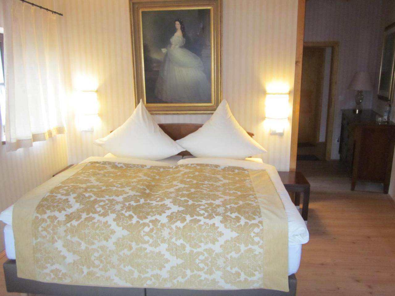 Hotel Schlossresidenz Heitzenhofen Duggendorf Eksteriør billede